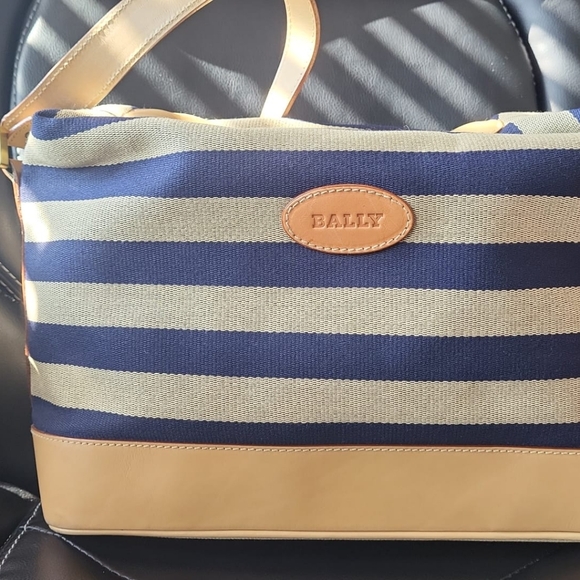 Authentic Bally Tote Handbag - Picture 4 of 9